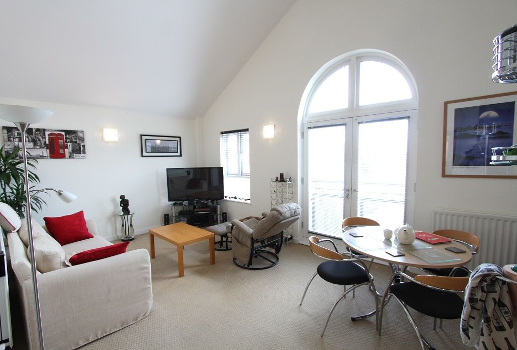 1 bed penthouse to rent in Steam Mill Street, Chester CH3, £950 pcm