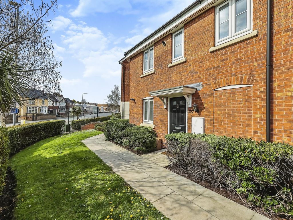 2 bed flat for sale in Portland Road, Hucknall, Nottingham NG15 Zoopla