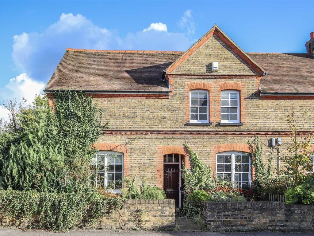 2 bed end terrace house for sale in Gladstone Road, Ware SG12 Zoopla