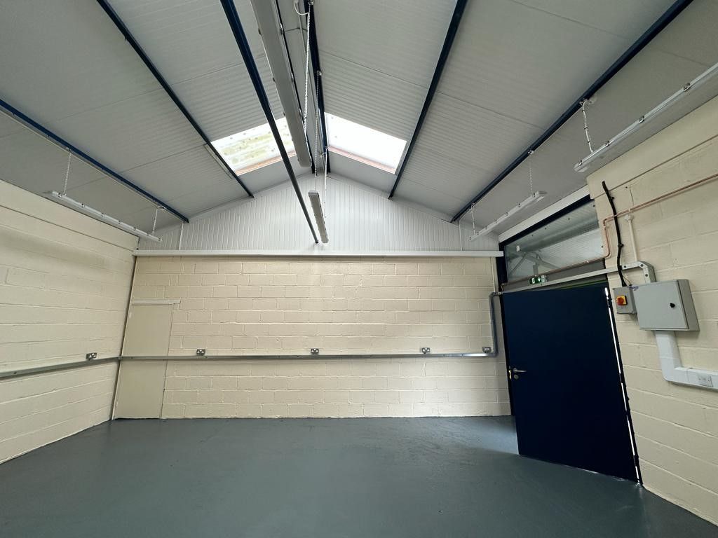 Commercial property to let in 2729 Station Road, Kings Norton