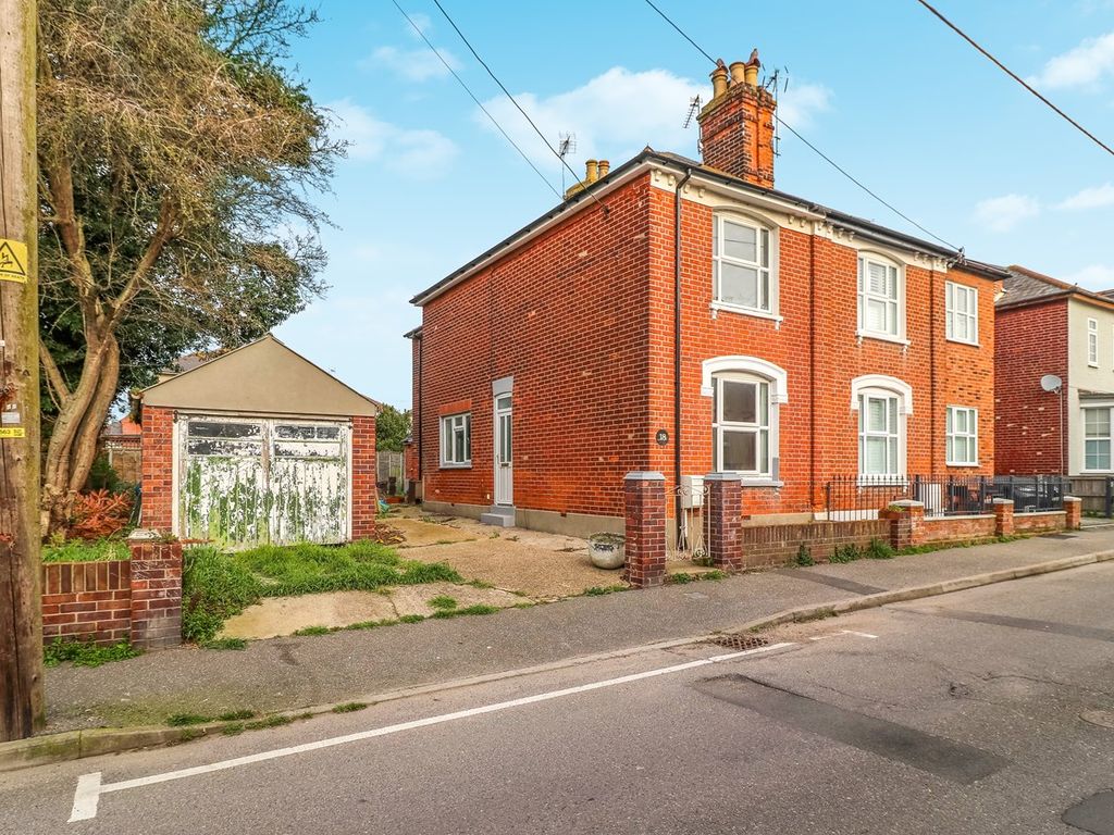 3 bed semidetached house for sale in Tower Street, Brightlingsea