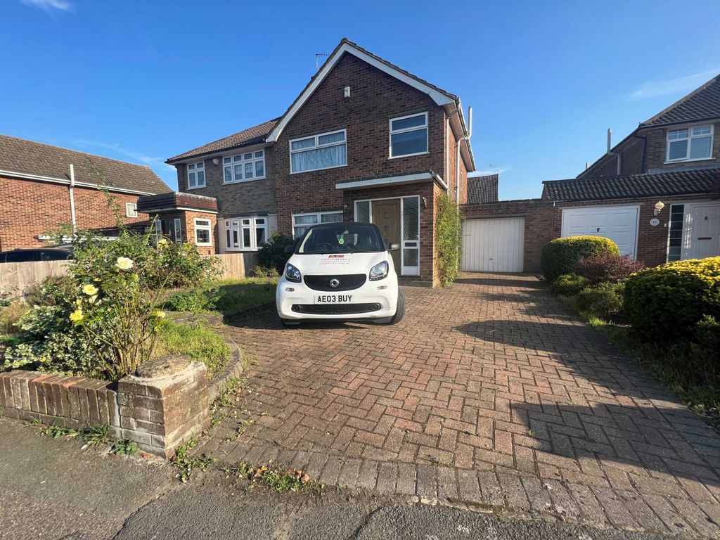 3 bed property to rent in Woolwich Road, London SE2, £1,650 pcm Zoopla