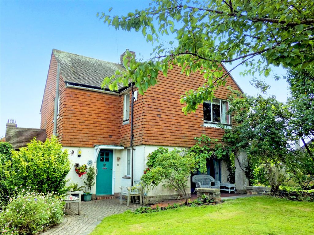 3 bed detached house for sale in Hobbs Way, Rustington, Littlehampton