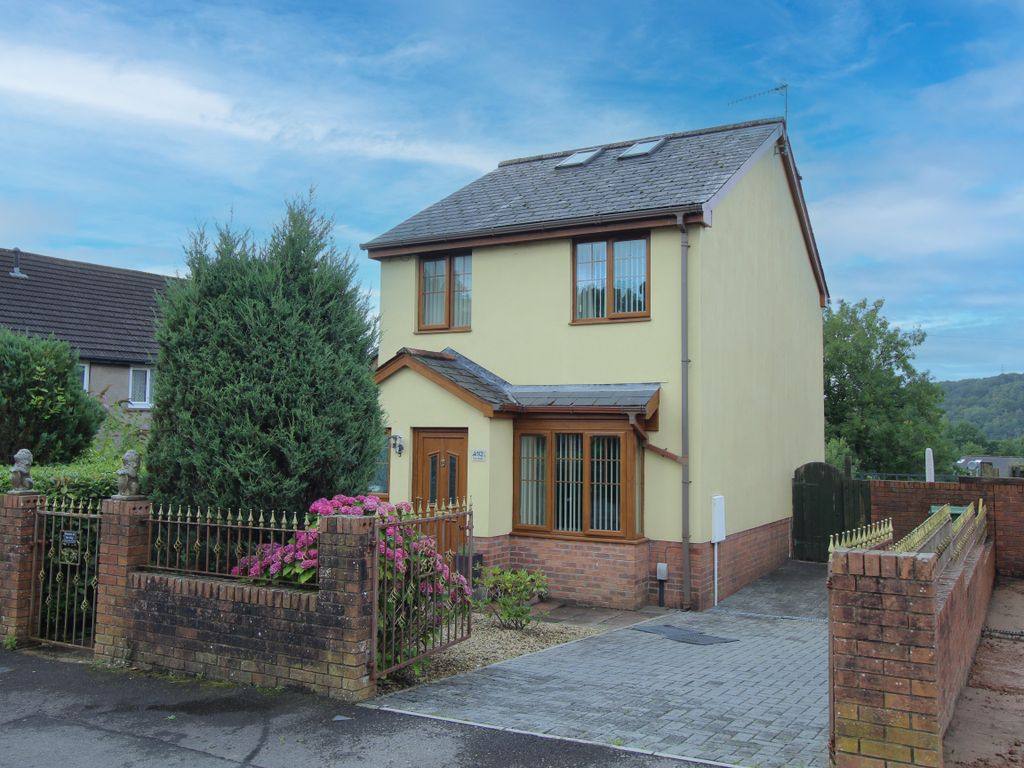 3 bed detached house for sale in Elm Street, Rhydyfelin, Pontypridd CF37, £200,000 Zoopla