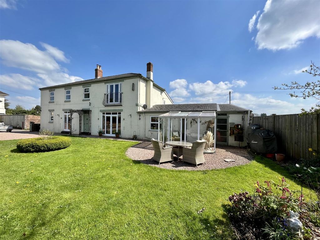 3 bed semidetached house for sale in Springfields, Drybrook GL17 Zoopla