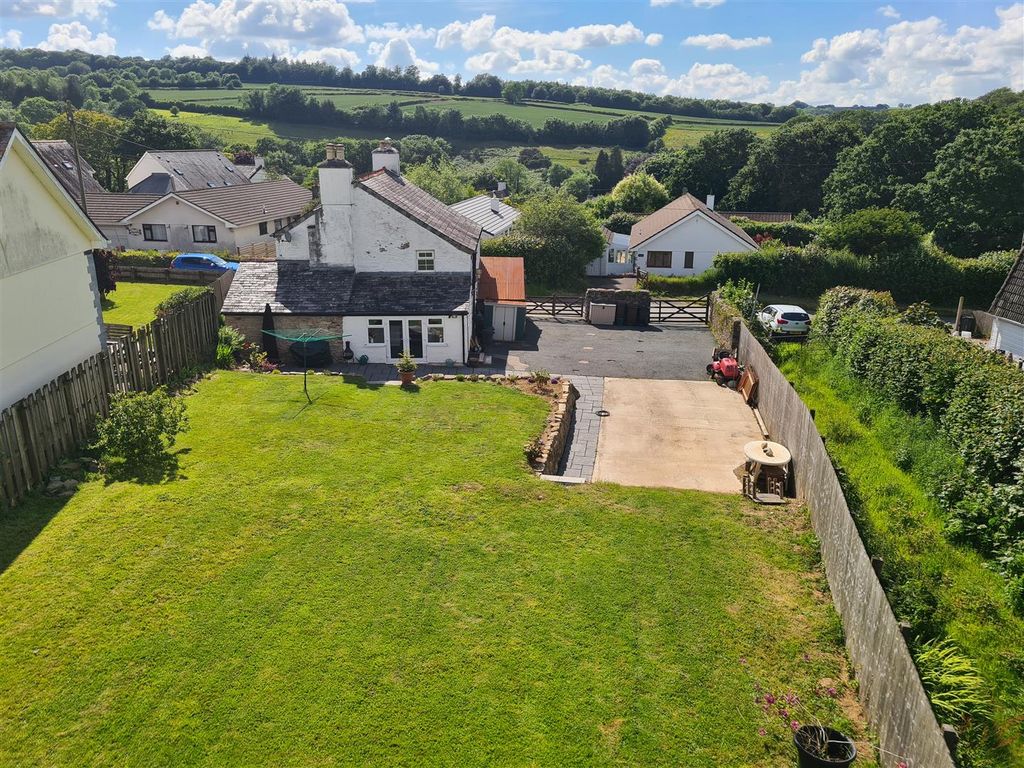 3 bed cottage for sale in Southcoombe Road, Downgate, Callington PL17