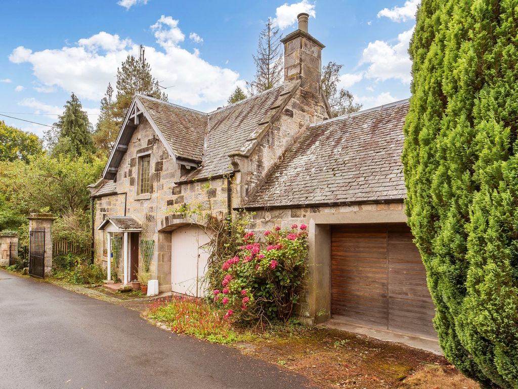 4 bed town house for sale in South Lodge, Mavisbank, Lasswade EH18, £