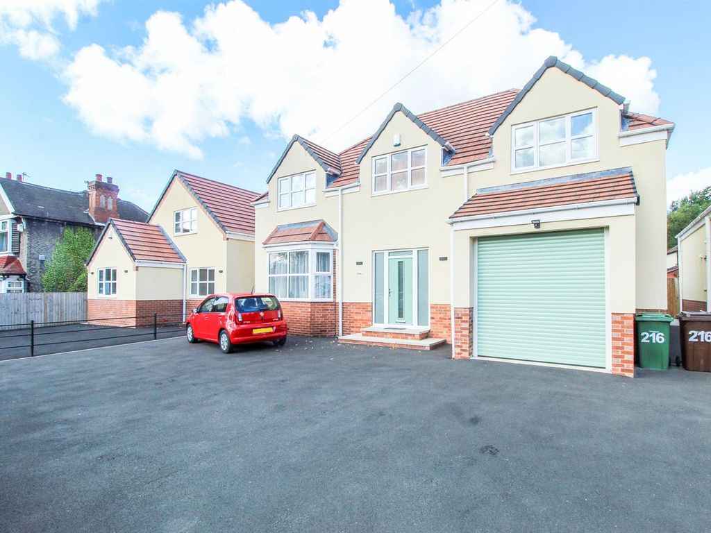 4 bed detached house for sale in Flanshaw Lane, Alverthorpe, Wakefield