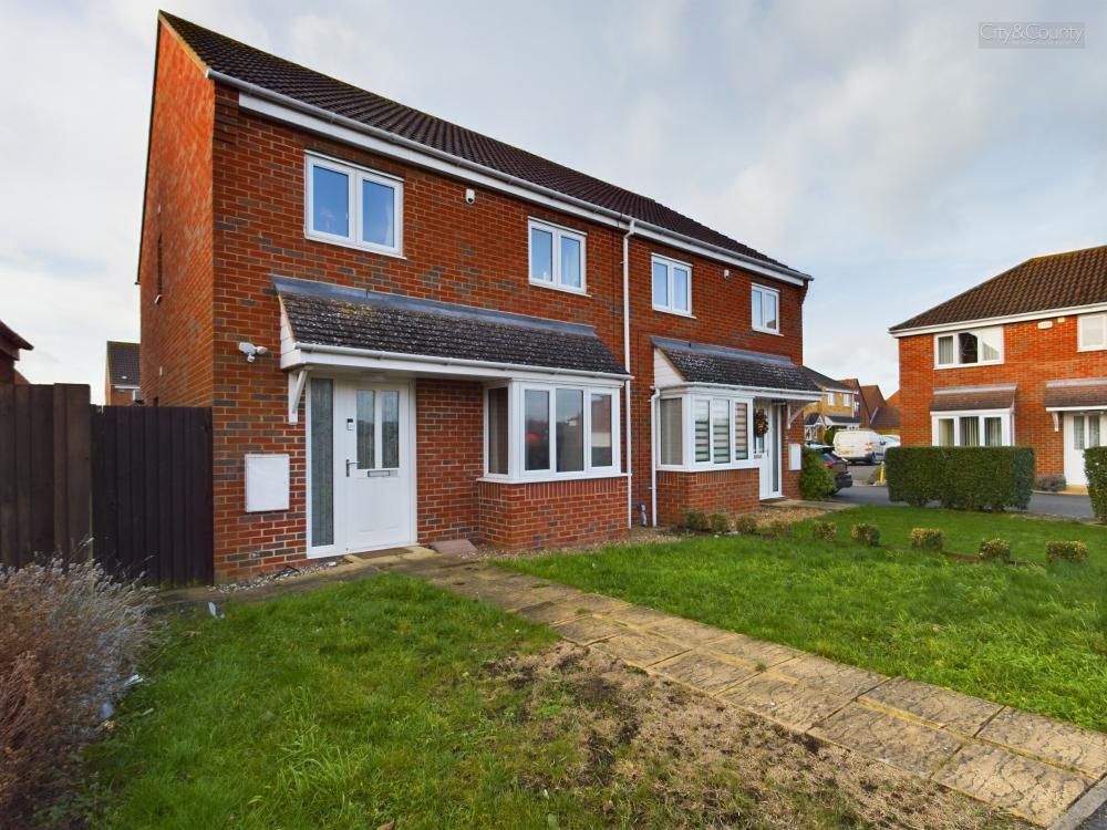 3 bed semidetached house for sale in Woodcote Close, Peterborough PE1, £249,000 Zoopla