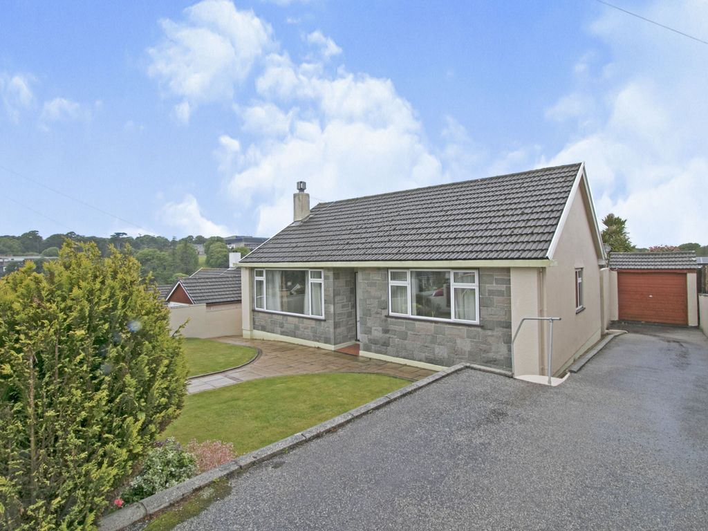 3 bed bungalow for sale in Treverbyn Rise, Penryn, Cornwall TR10 Zoopla