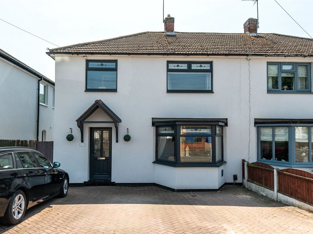 3 bed semidetached house for sale in Greenwich Drive South, Derby