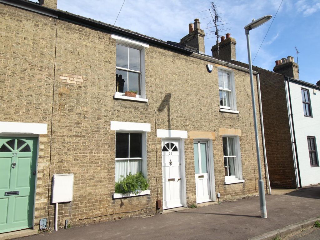 2 bed terraced house to rent in Alpha Terrace, Trumpington, Cambridge