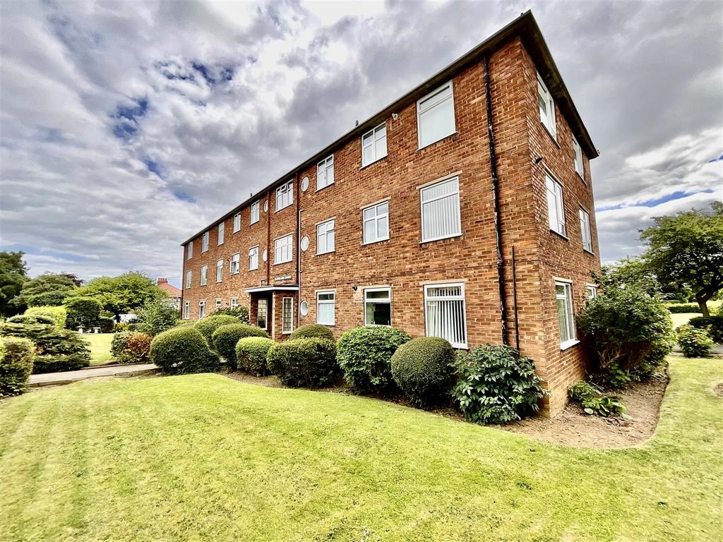 2 bed flat for sale in Cleveland Avenue, Scarborough YO12 Zoopla