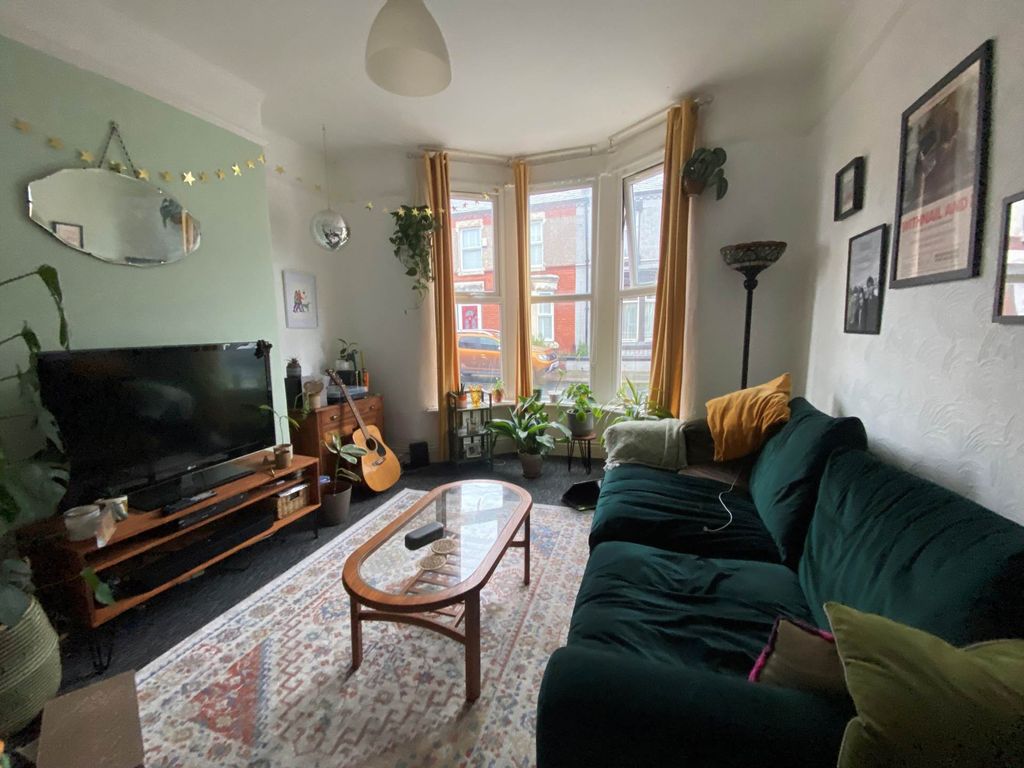 3 bed terraced house to rent in Edenfield Road, Liverpool L15, £1,100