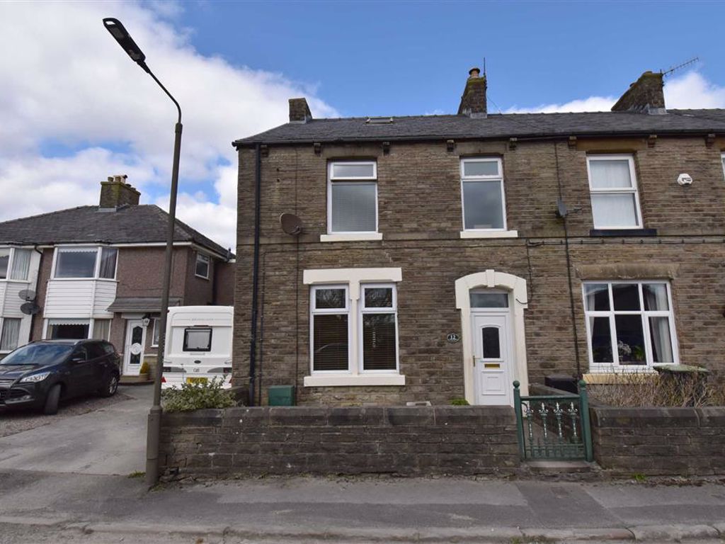 3 bed end terrace house for sale in Alexander Road, Dove Holes, Nr