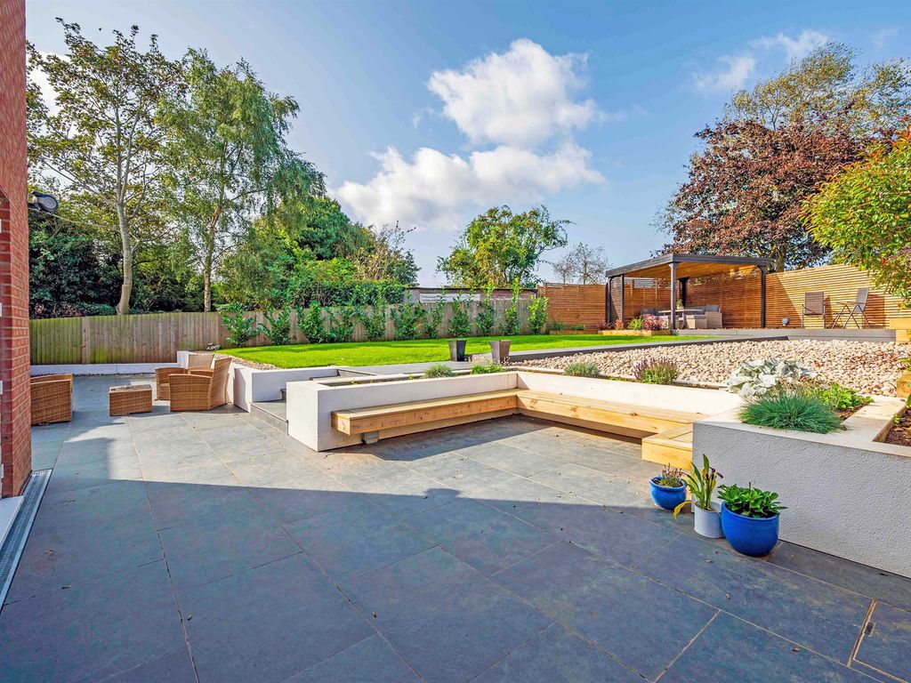 4 bed detached house for sale in Wildacre Close, Desborough, Kettering NN14, £550,000 Zoopla