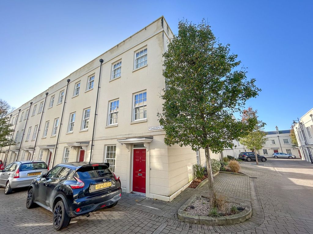 Mizzen Road, Mount Wise, Plymouth PL1  