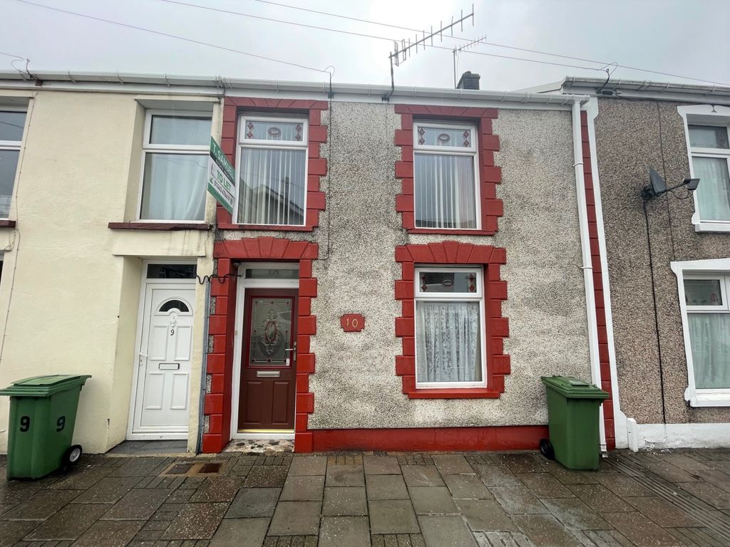 2 bed terraced house to rent in Hall Street, Aberdare CF44 Zoopla