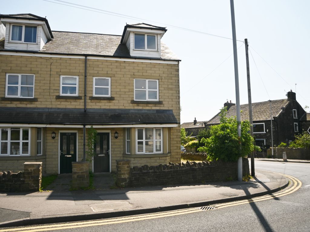 3 bed end terrace house to rent in Taylor Road, Bradford BD6 Zoopla