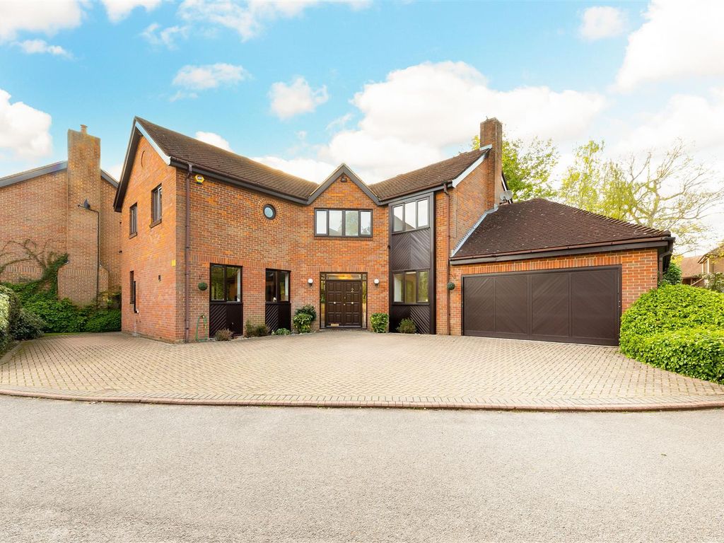 5 bed detached house for sale in Lake Drive, Bushey Heath, Bushey WD23