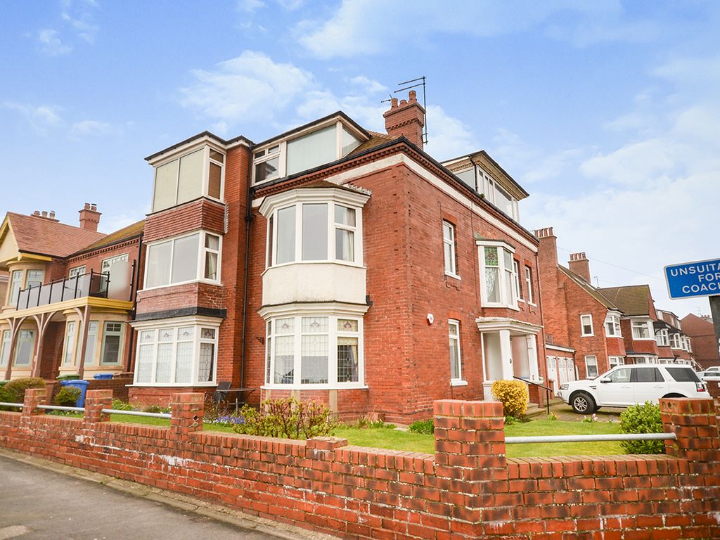 4 bed flat for sale in Belgrave Road, Bridlington, East Yorkshire YO15, £250,000 Zoopla