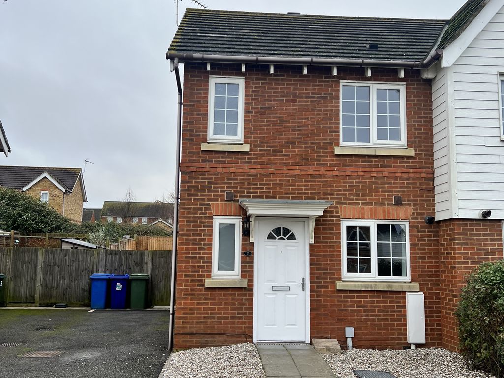 2 bed property to rent in Mistletoe Drive, Minster On Sea, Sheerness