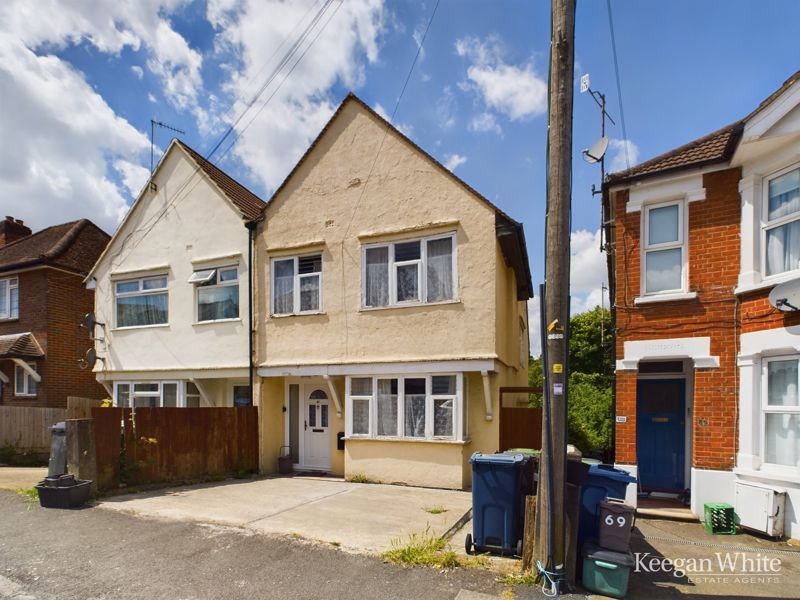 4 bed semidetached house for sale in Roberts Road, High HP13