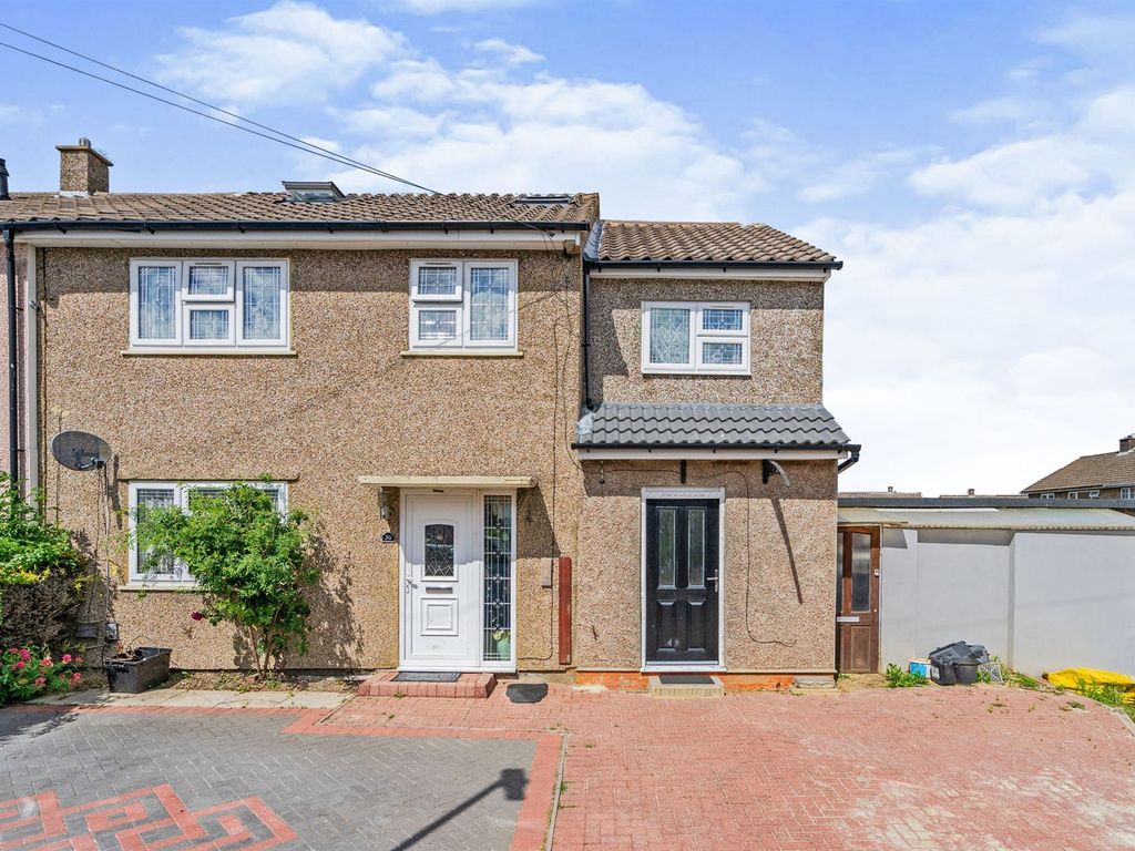 Brunel Road, Luton LU4  