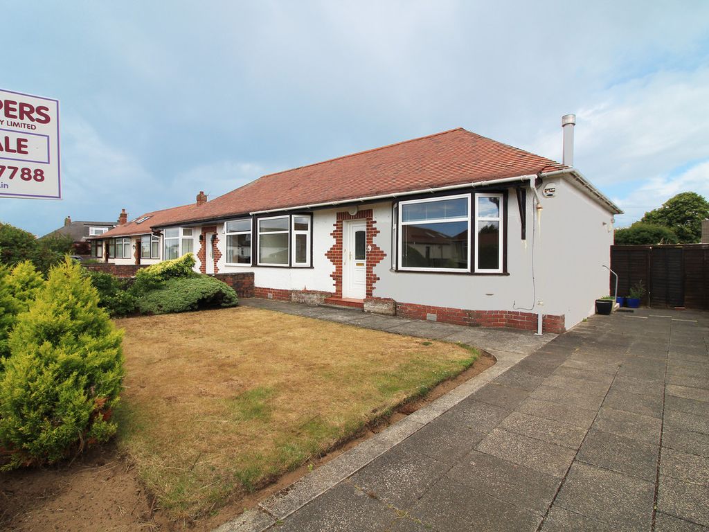 2 bed semidetached bungalow for sale in Rosemount Gardens, Prestwick
