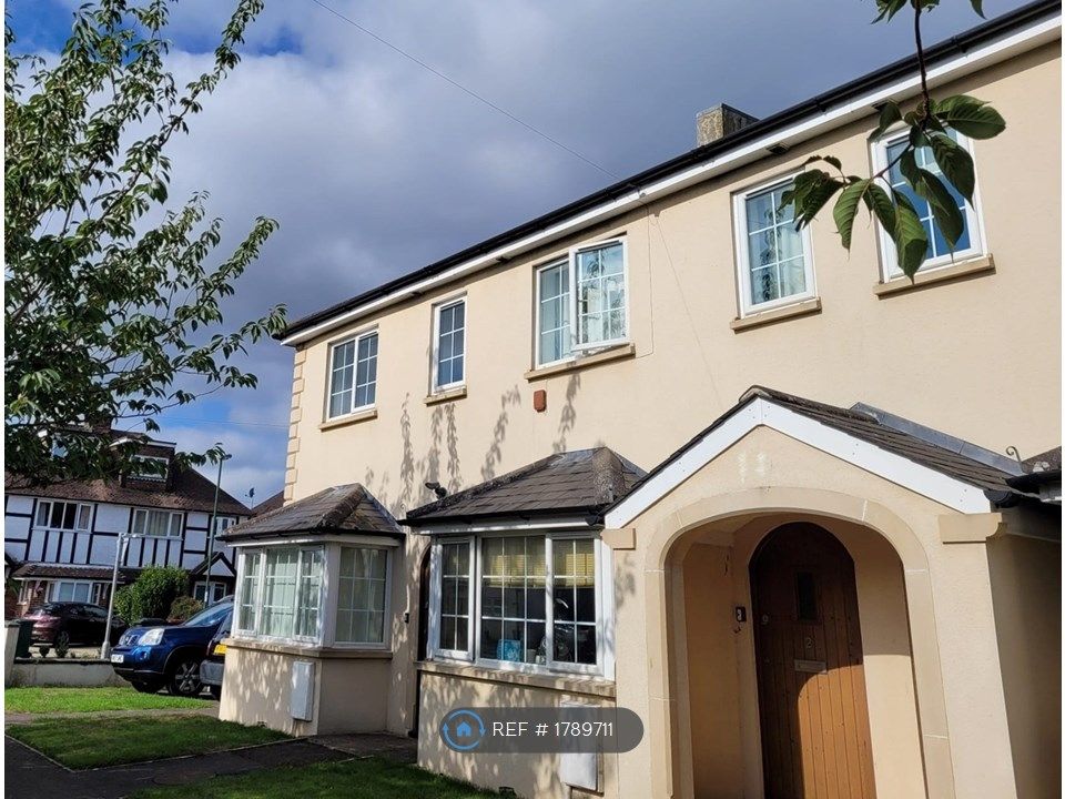 1 bed flat to rent in Cleveland Road, Chichester PO19, £950 pcm Zoopla