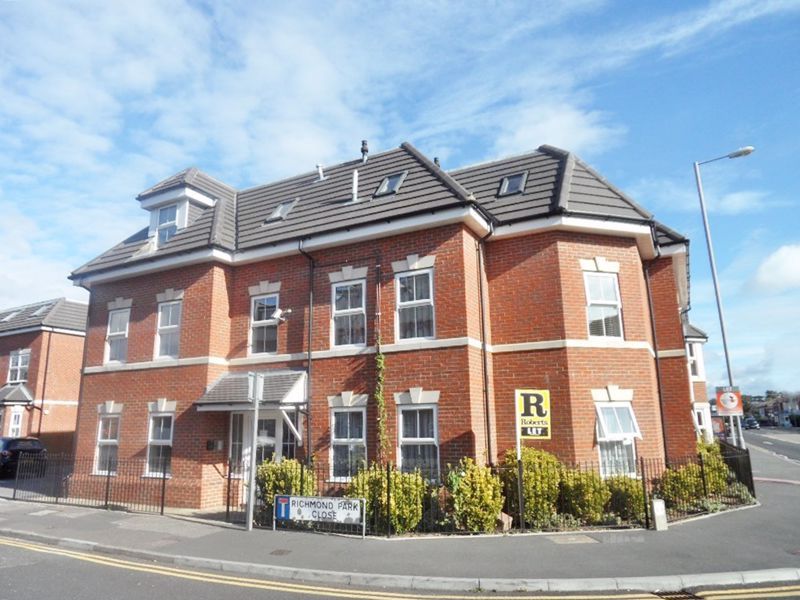 2 bed flat for sale in Holdenhurst Road, Nr Kings Park, Bournemouth BH8 Zoopla