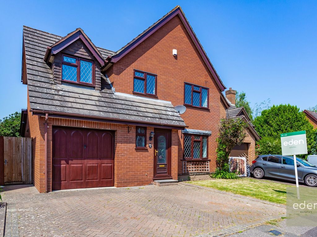 4 bed detached house for sale in Macaulay Close, Larkfield ME20, £490,000 Zoopla
