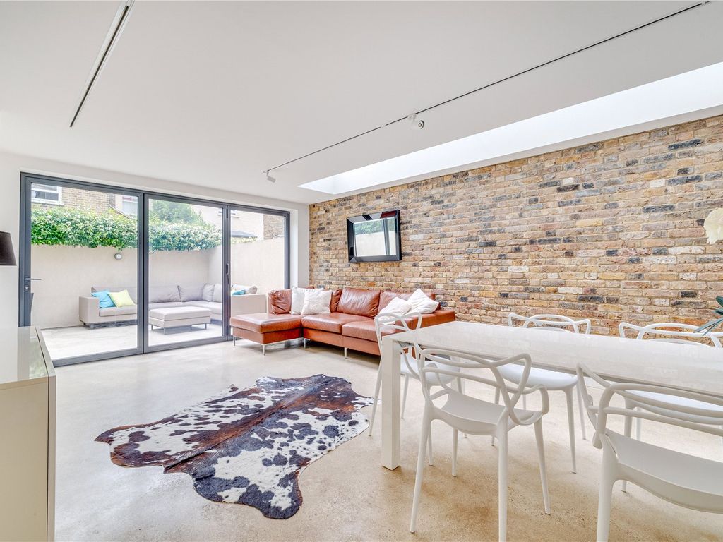 4 bed property for sale in Rowallan Road, Munster Village SW6, £1,595,000 Zoopla