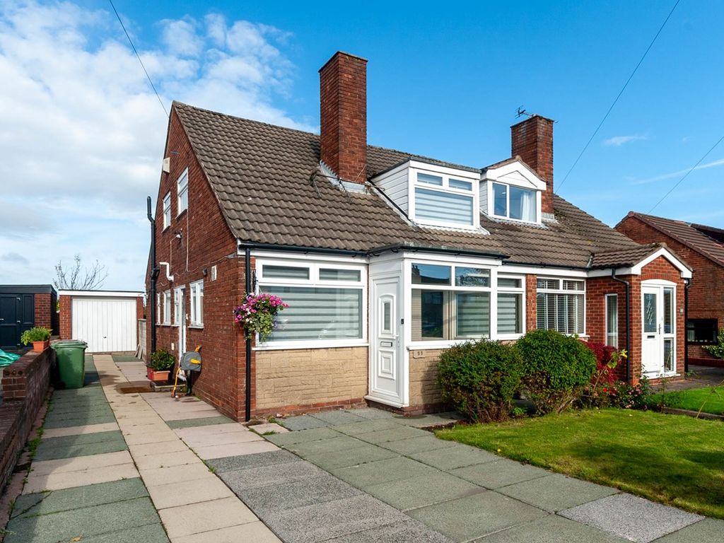 3 bed semidetached bungalow for sale in Broadway, Eccleston, St Helens