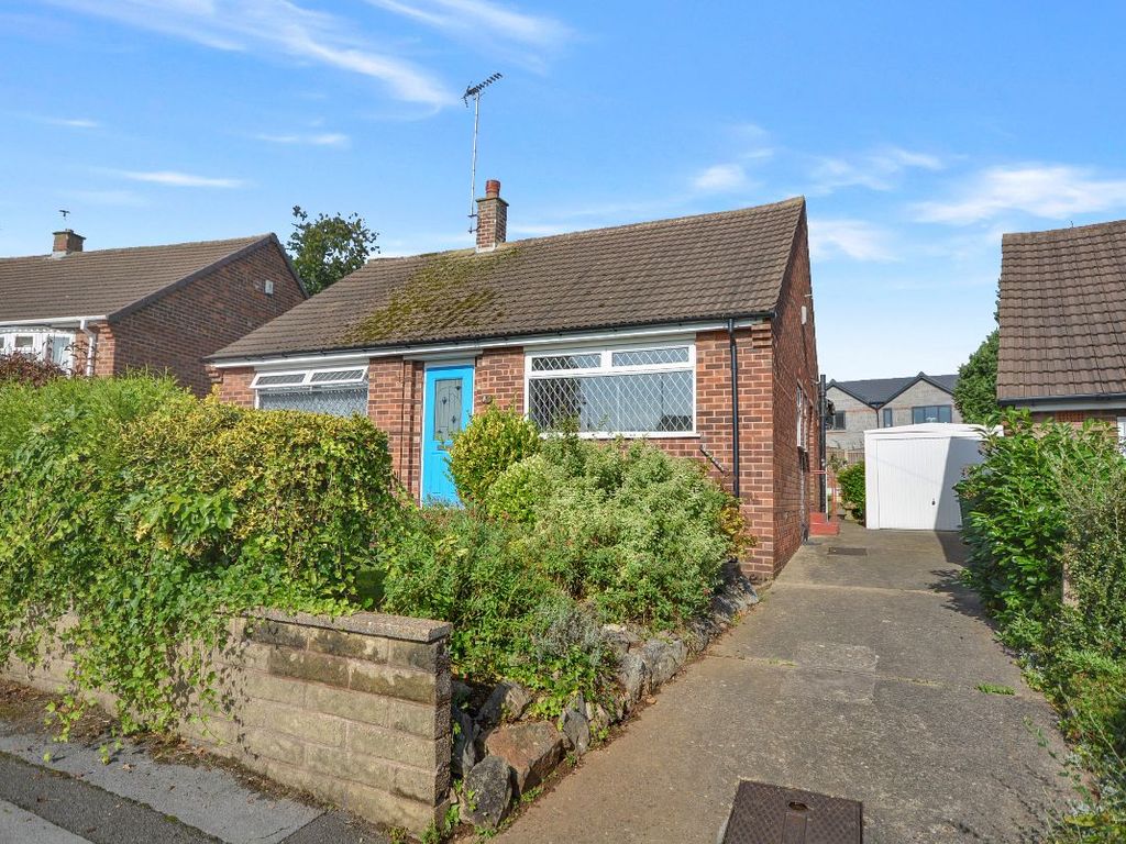 2 bed detached bungalow for sale in Buxton Road, Mansfield NG19, £