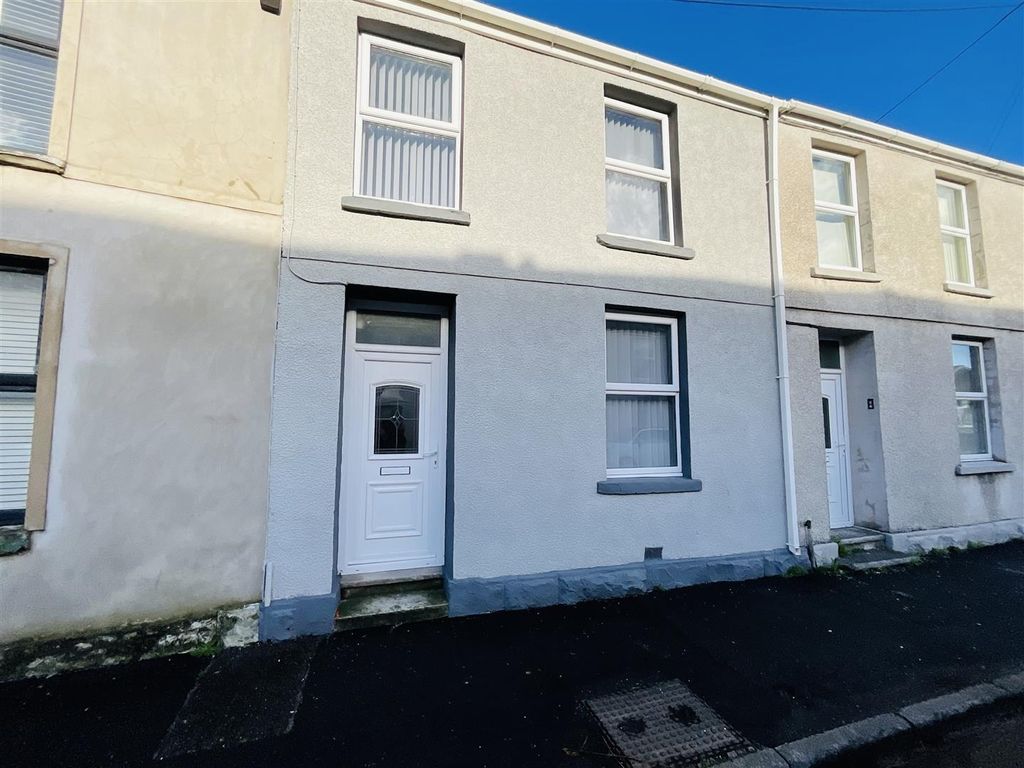 3 bed terraced house for sale in Stradey Road, Furnace, Llanelli SA15
