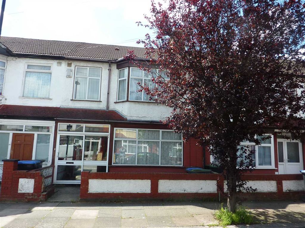 3 bed property for sale in Parkstone Avenue, London N18, £425,000 Zoopla