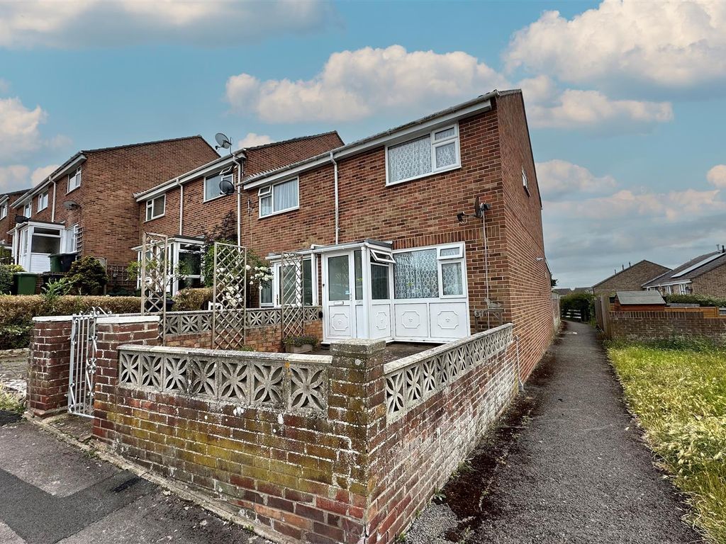 2 bed end terrace house for sale in Southfield Avenue, Weymouth DT4, £