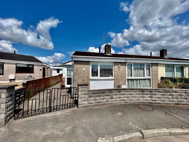 2 bed semidetached bungalow for sale in Bryn Henllan, Brynna