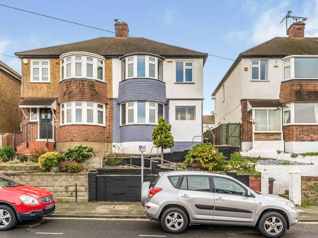 3 bed semidetached house to rent in St. Andrews Road, Gillingham, Kent