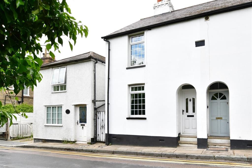 2 bed end terrace house for sale in Dartford Road, Farningham, Kent DA4