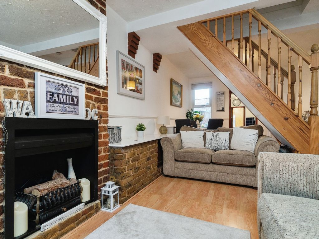 3 bed terraced house for sale in Bynes Road, South Croydon CR2 Zoopla