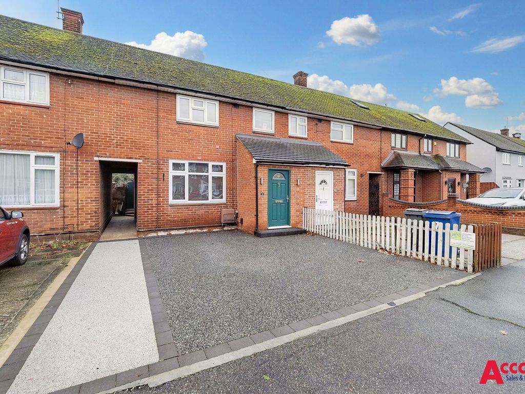 3 bed terraced house for sale in Foyle Drive, South Ockendon RM15, £