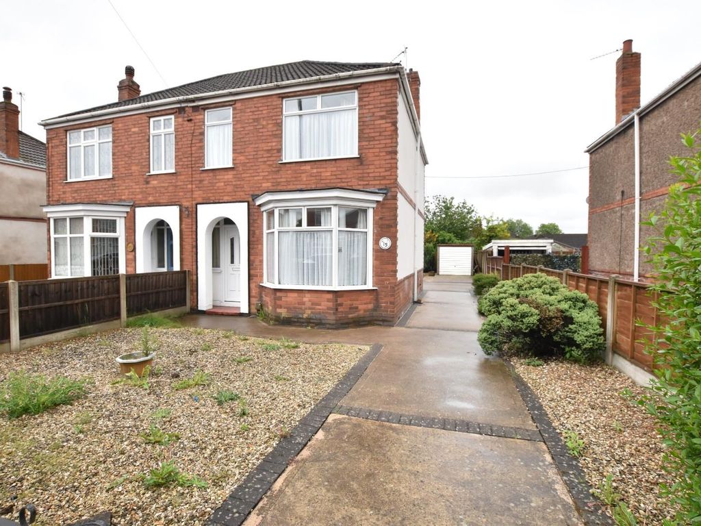 3 bed semidetached house for sale in St. Hughs Crescent, Scunthorpe