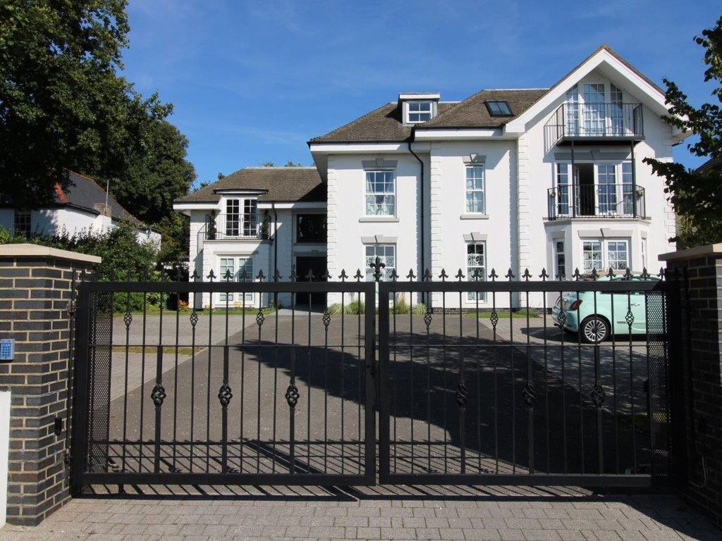 2 bed flat for sale in Ardmore Road, Lower Parkstone, Poole, Dorset