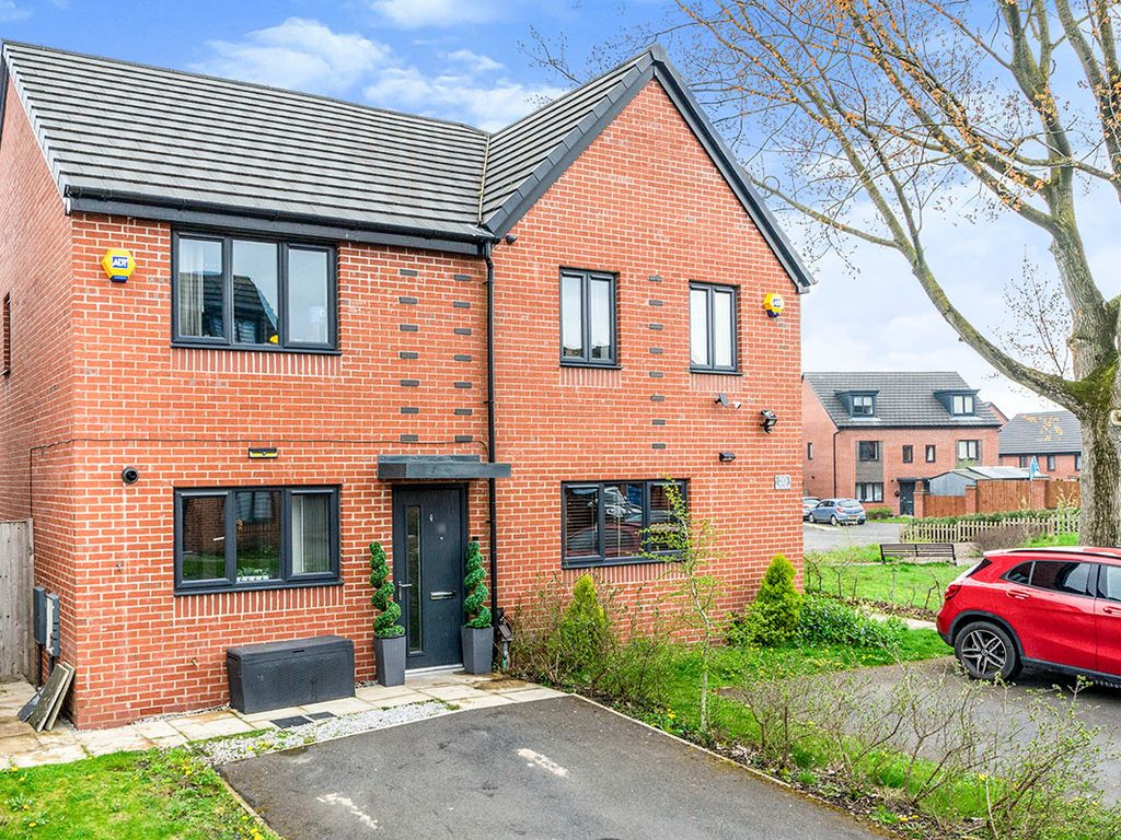 2 bed semidetached house for sale in Elm Tree Road, Salford, Greater
