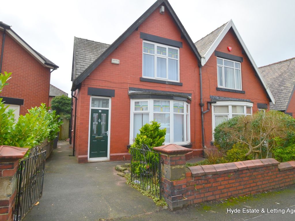 2 bed semidetached house to rent in Bertha Street, Shaw, Oldham OL2