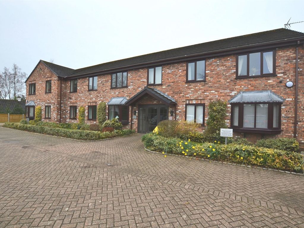 1 bed flat for sale in Sandringham Court, London Road, Holmes Chapel