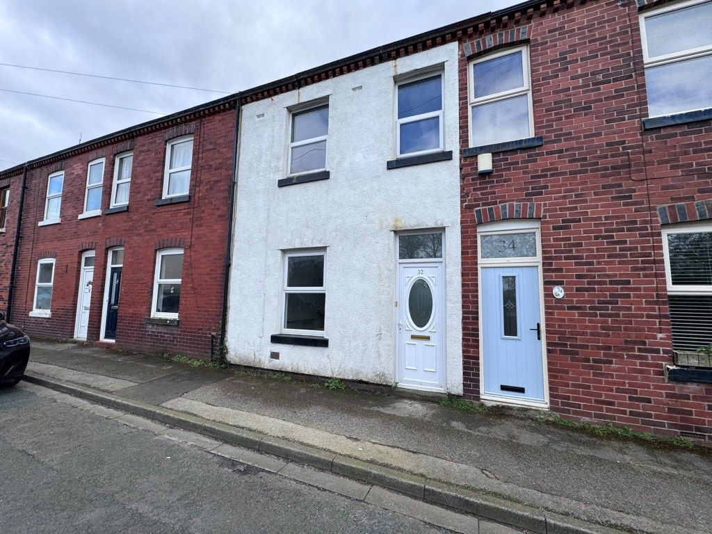 2 bed terraced house to rent in School Street, Walmer Bridge, Preston