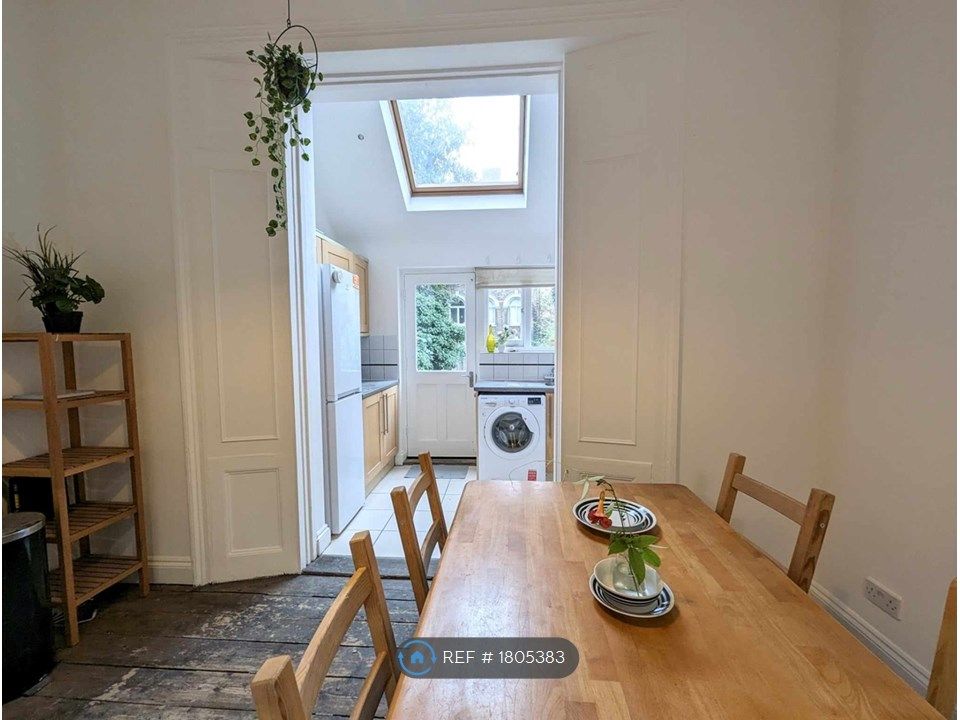 3 bed flat to rent in Mildmay Grove South, London N1, £3,100 pcm Zoopla